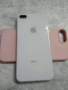 Iphone 8 plus - Mint Condition