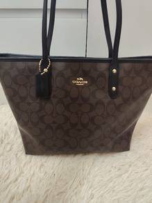 Coach Tote Signature