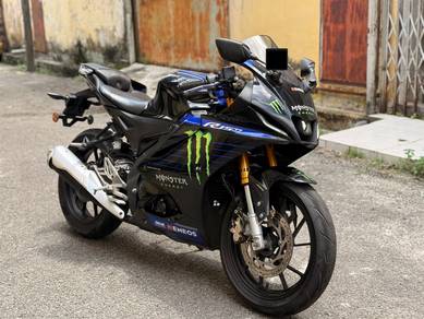 Yamaha R15