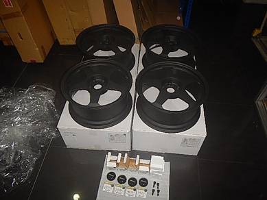 Spoon SW388 18x8.5J+45 5H114.3 Rims FL1 FE1 FC1 FK