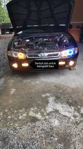 lampu depan wira