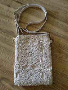 sling bag (white)