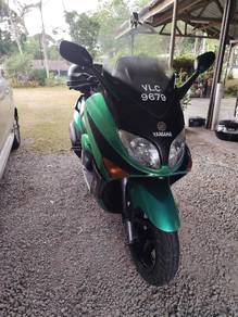Yamaha TMAX