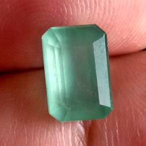 Batu Zamrud Zambia Asli - Emerald KOD ZZ010