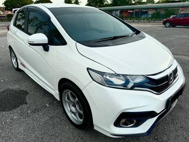 Honda Jazz V in Bandar Bukit Tinggi, SGR