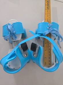 4 wheels kid skate shoe