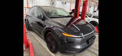 Tesla Model Y RWD in Tanjong Tokong, PNG
