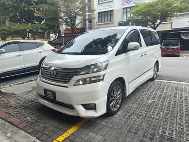 Toyota Vellfire X in Bukit Rahman Putra, SGR