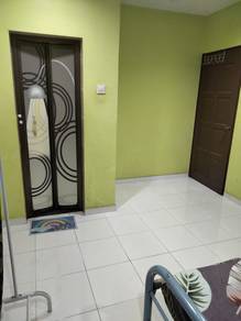 Room in Klang, SGR