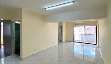 Apartment For Rent in Chin Woo Court
