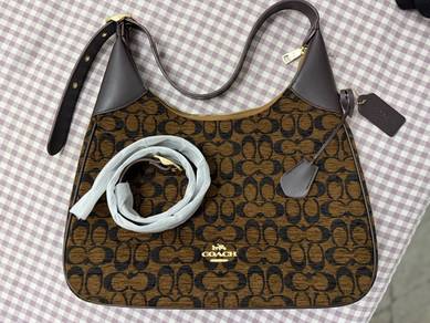 Coach shoulder bag