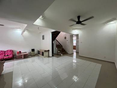 2-storey Terraced House For Sale in Seri Kembangan,SGR