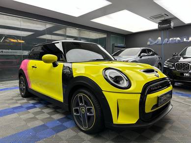 Mini Cooper SE in City Centre, KUL
