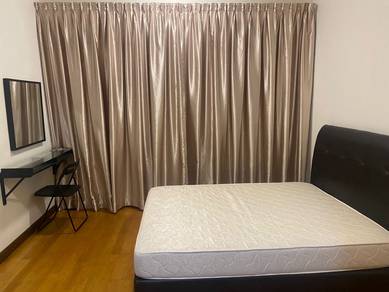 Service Residence For Rent in Regalia Residence