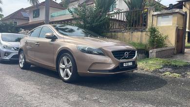 Volvo V40 T5 in Puchong, KUL