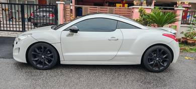 Peugeot RCZ in Old Klang Road, KUL