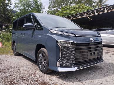 Toyota Voxy S-Z in Gombak, SGR