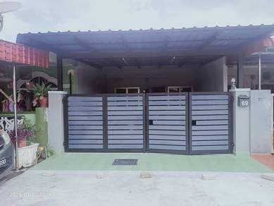 Terraced House For Sale in Ayer Tawar,PRK