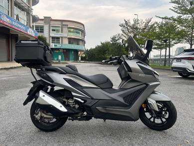 Sym Cruisym 400i