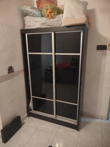 Almari 2 pintu