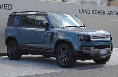 Land Rover Defender 110X-DYNAMIC SE P300 in Shah Alam, SGR