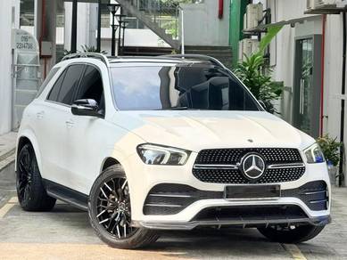 Mercedes Benz GLE450 Coupe 450 4MATIC in Desa Petaling, KUL
