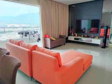 Condominium For Sale in Central Park