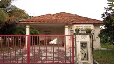 Room in Banting, SGR