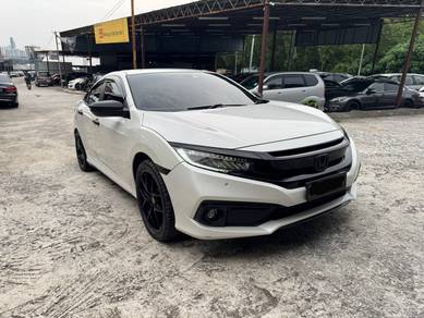 Honda Civic FC TC-P in Desa Petaling, KUL