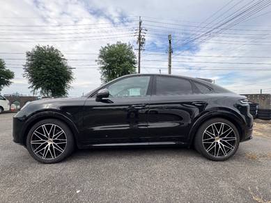 2023 Porsche Cayenne COUPE BASE
