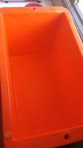 Peti Box Ais Oren 120Litre