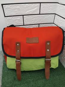 Messenger bag / Slingbag