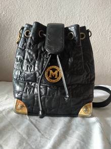 Sling bag