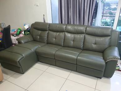 Sofa 4 Seater with leg rest