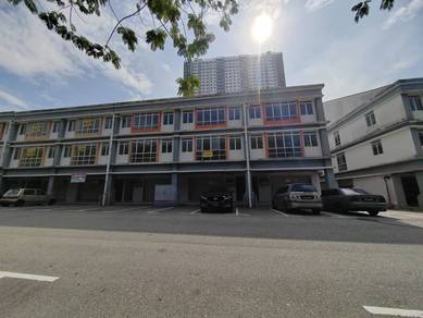 Shop lot For Sale in Salak Tinggi,SGR
