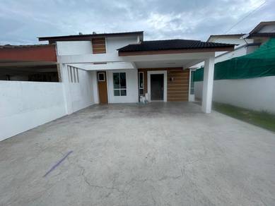 Semi-Detached House For Sale in Alma,PNG