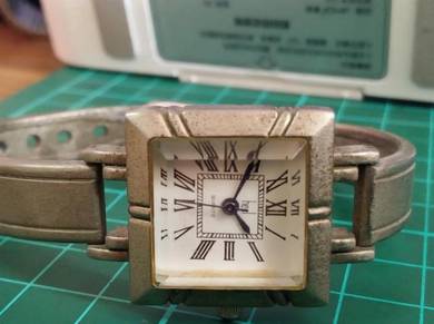 Vintage Heel lady watch japan