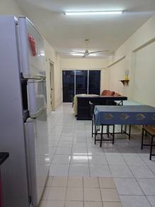 Apartment For Rent in Pelangi Damansara