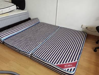 Foldable queen Mattress