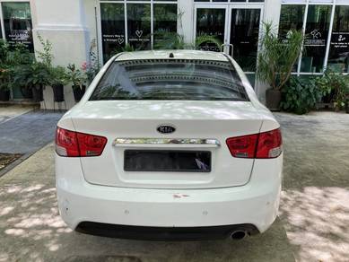 Kia Forte SX in Persiaran Gurney, PNG
