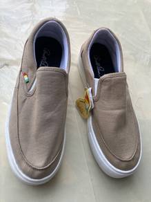 Armold Palmer canvas slip on shoes khaki