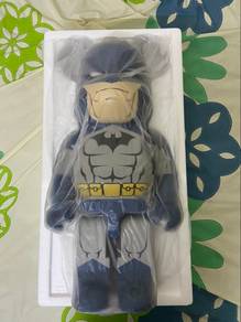 Medicom toy Bearbrick 1000% Batman hush version