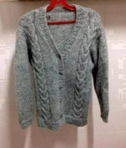 Pure Wool Cardigan - Hand Knitted (M-L SIZE)