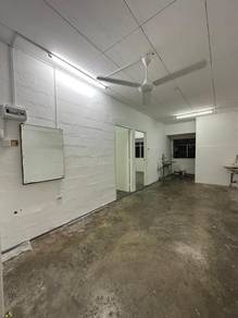 Apartment For Sale in Farlim Flat