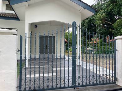1-storey Terraced House For Sale in Cheng,MLK