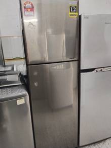 Sharp dua pintu untuk di jual murah murah 🌹