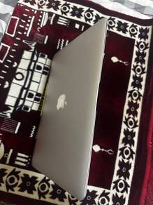 MacBook Air 2027 256gb