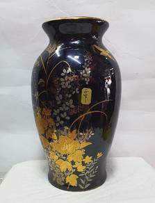 Vintage Yamaji Black Porcelain Vase Gold Gilded Fl