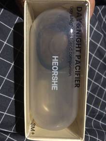 Heorshe Pacifier