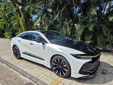 Toyota Crown CROSSOVER RS ADVANCED in Butterworth, PNG